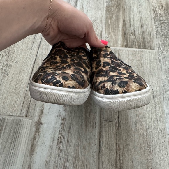 Steven Madden Flat Sneaks - Picture 7 of 9